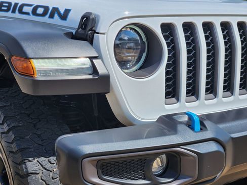 Used 2023 Jeep Wrangler Unlimited Rubicon 4xe AWD/4WD image 9