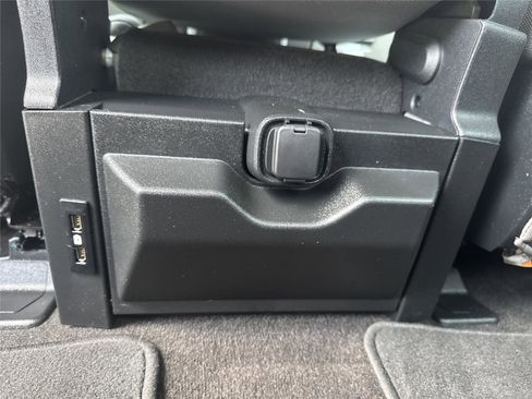 Used 2020 Ford F150 XLT w/ Equipment Group 302A Luxury AWD/4WD image 31