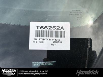 Used 2018 Nissan Rogue SV w/ Sun & Sound Touring Package