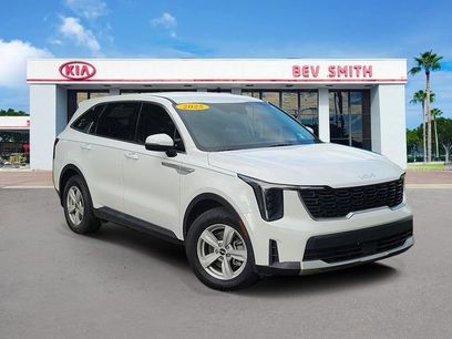 Certified 2025 Kia Sorento LX
