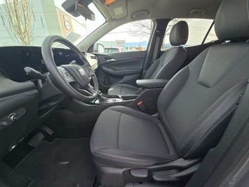 Used 2025 Buick Encore GX Preferred AWD/4WD image 24