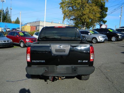 Used 2012 Nissan Frontier SV image 7