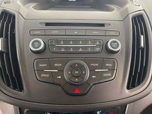 Used 2017 Ford Escape SE AWD/4WD image 42
