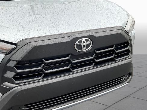 Used 2026 Toyota Corolla Cross L FWD image 29