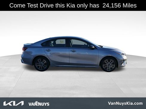 Used 2023 Kia Forte GT-Line w/ GT-Line Technology Package image 2