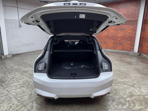 New 2026 BMW iX xDrive60 w/ Premium Package image 25