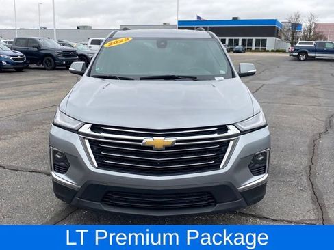 Certified 2023 Chevrolet Traverse LT w/ LT Premium Package FWD image 2