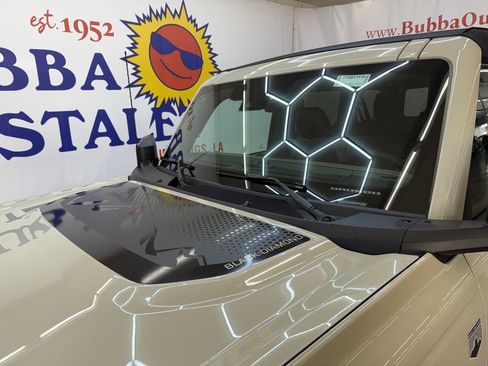 New 2025 Ford Bronco Big Bend w/ Black Diamond Package image 11