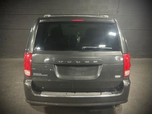Used 2012 Dodge Grand Caravan SXT image 4