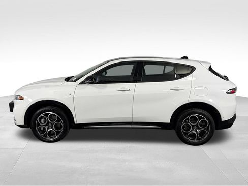 Used 2024 Alfa Romeo Tonale Ti w/ Active Assist Package AWD/4WD image 10