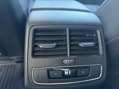 Used 2019 Audi A4 2.0T Premium image 16