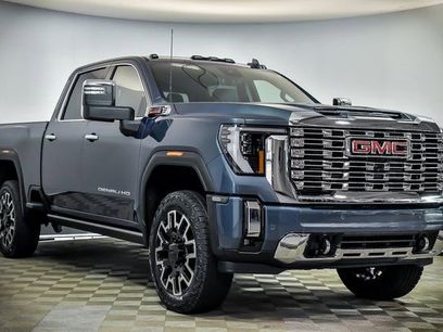 New 2025 GMC Sierra 2500 Denali w/ Denali Reserve Package