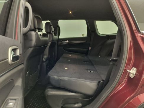 Used 2018 Jeep Grand Cherokee Limited AWD/4WD image 23