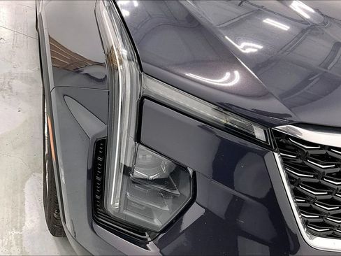Used 2025 Cadillac XT4 Premium Luxury AWD/4WD image 30