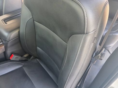 Used 2019 Chevrolet Suburban LT AWD/4WD image 27