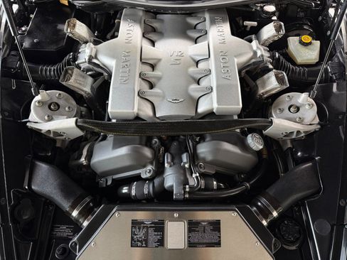 Used 2006 Aston Martin Vanquish S image 36