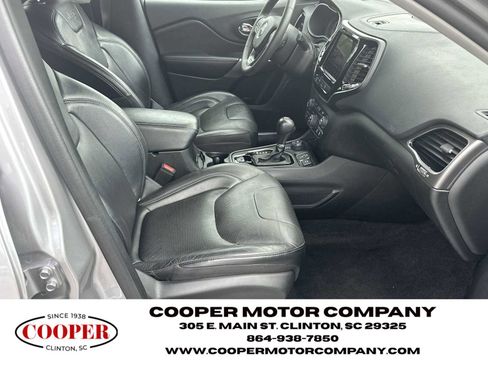 Used 2021 Jeep Cherokee Limited image 14