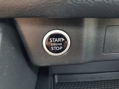 Used 2022 Nissan Rogue SV w/ SV Premium Package FWD image 28