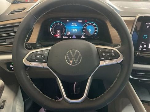 Certified 2024 Volkswagen Atlas SE AWD/4WD image 23
