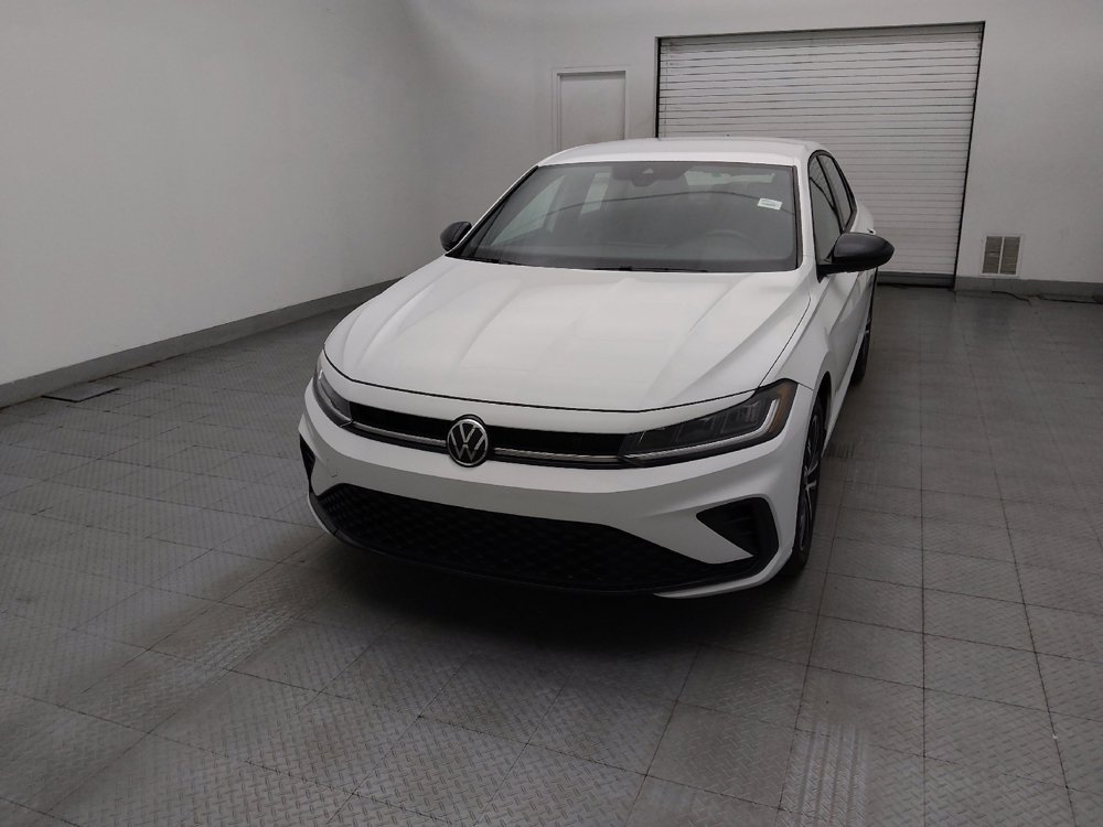 Used 2025 Volkswagen Jetta Sport FWD image 15