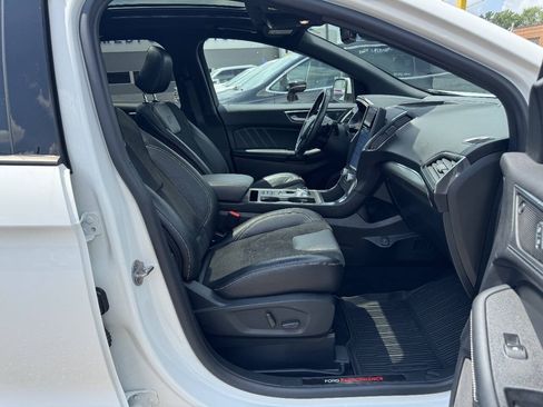 Certified 2022 Ford Edge ST w/ Equipment Group 401A AWD/4WD image 32