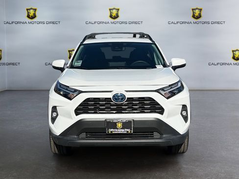 Used 2023 Toyota RAV4 Hybrid Woodland image 8