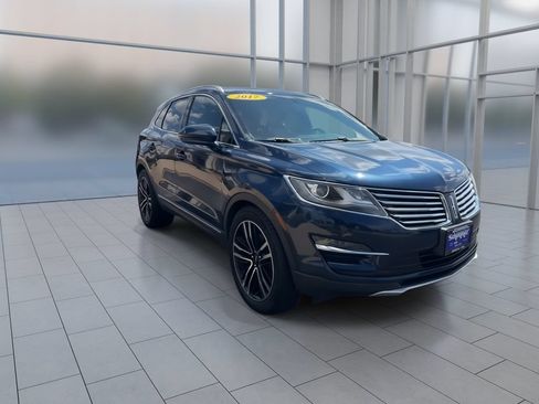 Used 2017 Lincoln MKC Reserve AWD/4WD image 2