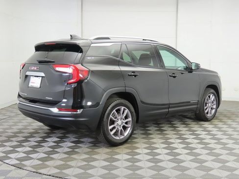 Used 2023 GMC Terrain SLT AWD/4WD image 5