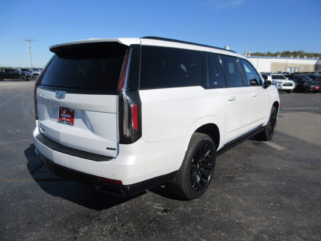 Used 2023 Cadillac Escalade ESV Sport w/ LPO, ONYX Package AWD/4WD image 6
