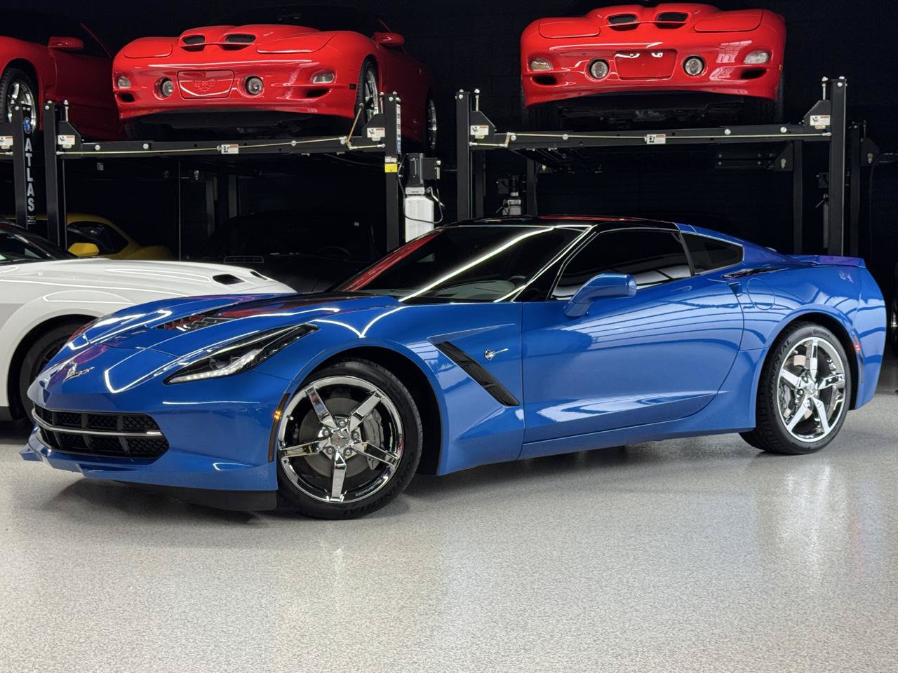 Used 2014 Chevrolet Corvette Stingray Coupe w/ 2LT Preferred Equipment Group RWD image 3
