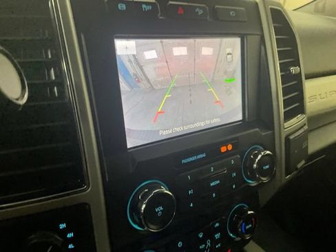 Used 2021 Ford F250 Lariat w/ Chrome Package AWD/4WD image 11