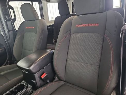 Used 2021 Jeep Wrangler Unlimited Rubicon AWD/4WD image 39