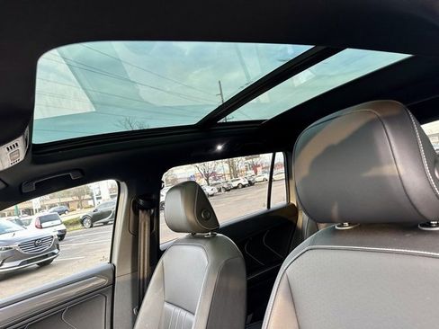 Certified 2024 Volkswagen Tiguan SE R-Line image 15