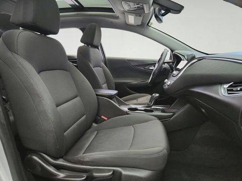 Used 2018 Chevrolet Malibu LT w/ Redline Edition FWD image 28