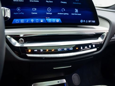 Certified 2025 Cadillac Lyriq Luxury w/ LPO, Floor Liner Package AWD/4WD image 30