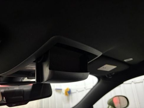 Used 2019 Dodge Challenger R/T RWD image 23