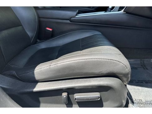 Used 2022 Honda Accord EX-L image 22