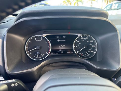 Used 2025 Nissan Rogue SV AWD/4WD image 42