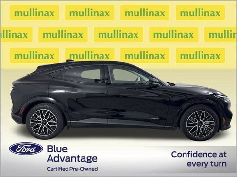 Certified 2025 Ford Mustang Mach-E Premium image 2