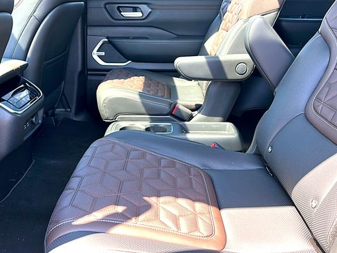 New 2026 Nissan Armada Platinum w/ Convenience Package image 16