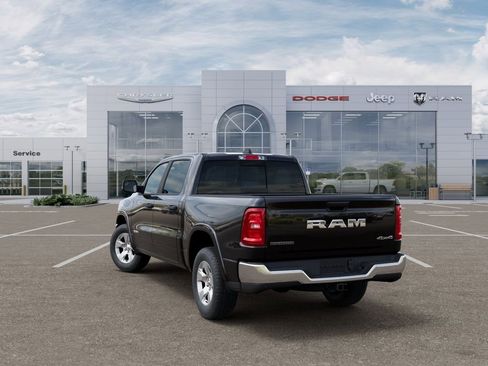 New 2026 RAM 1500 4x4 Crew Cab image 3