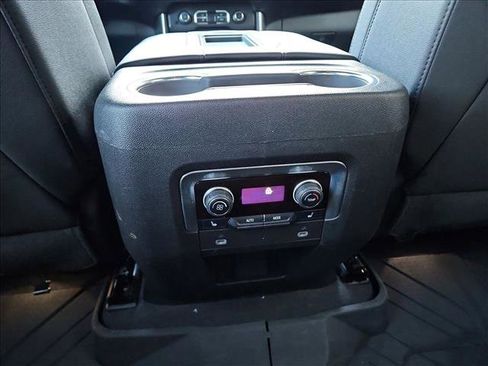 Used 2023 Chevrolet Tahoe Z71 w/ Luxury Package AWD/4WD image 17