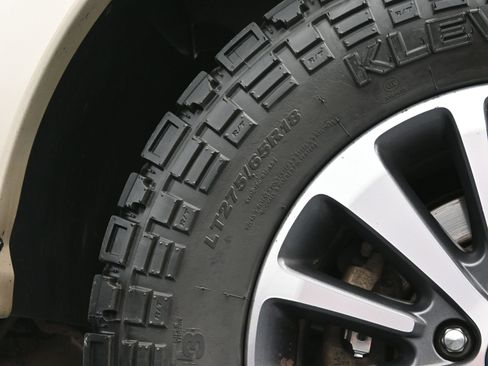 Used 2017 Ford Expedition EL XLT w/ Equipment Group 202A image 45