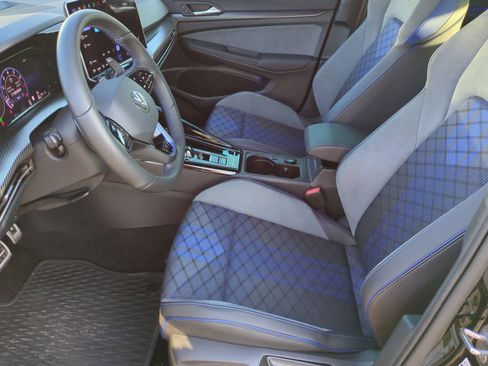 Used 2025 Volkswagen Golf R Black Edition image 16