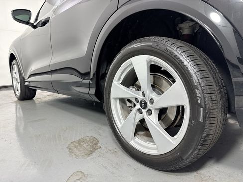 Used 2025 Audi Q5 Premium Plus w/ Premium Plus AWD/4WD image 8