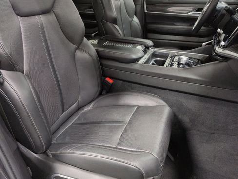 Used 2022 Jeep Wagoneer Series III w/ Premium Group I image 24