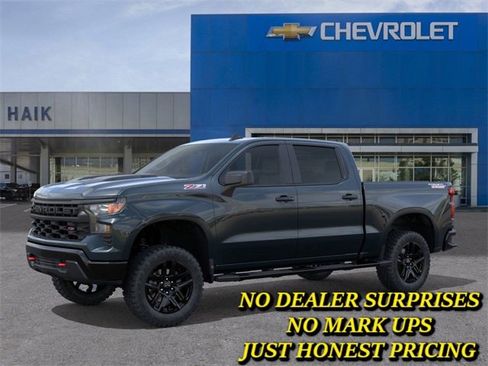 New 2026 Chevrolet Silverado 1500 Custom Trail Boss w/ LPO, Dark Essentials Package image 2