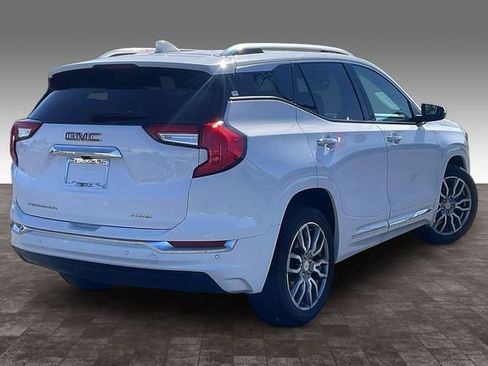 Used 2024 GMC Terrain Denali AWD/4WD image 2