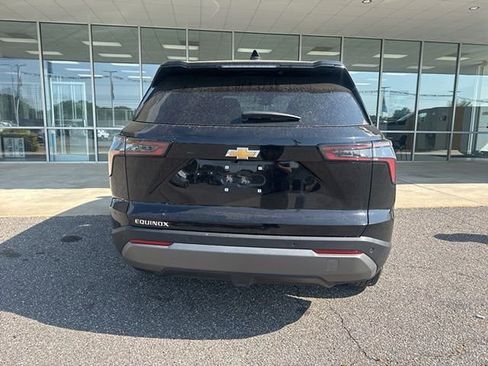 Used 2026 Chevrolet Equinox LT FWD image 6