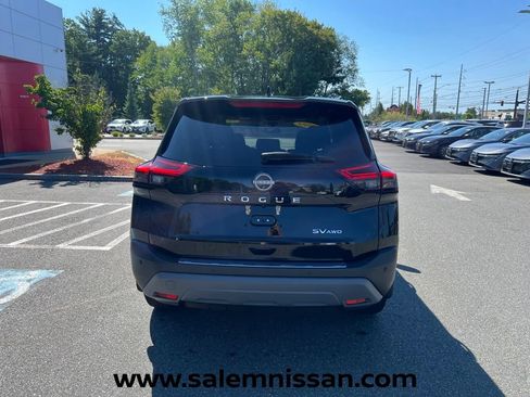 Used 2023 Nissan Rogue SV AWD/4WD image 6